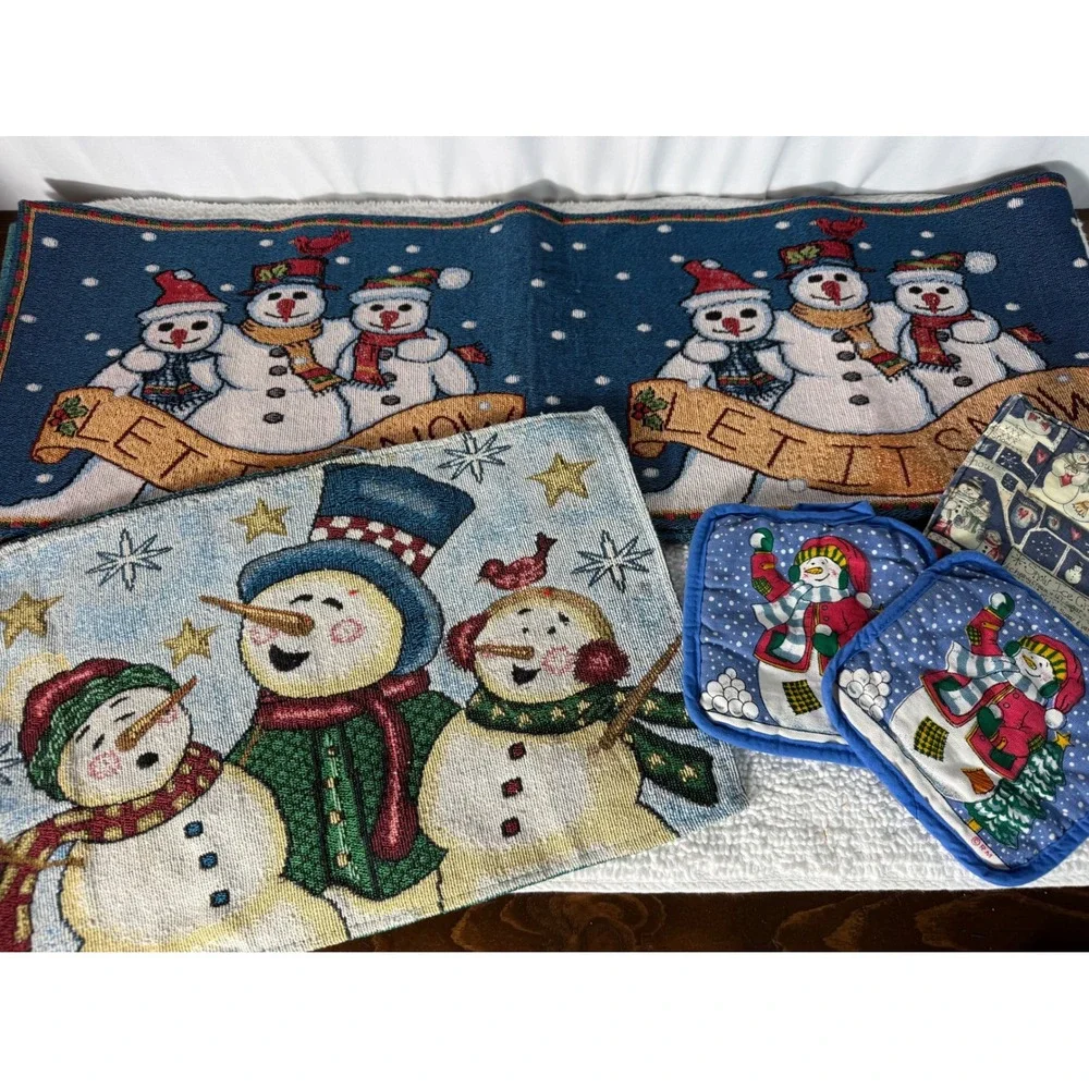 VTG Winter Snowman Tapestry Table Runner & Pot Holder Set Christmas Holiday 5 pc